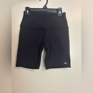 Size S Brand New ALO Yoga Biker Shorts